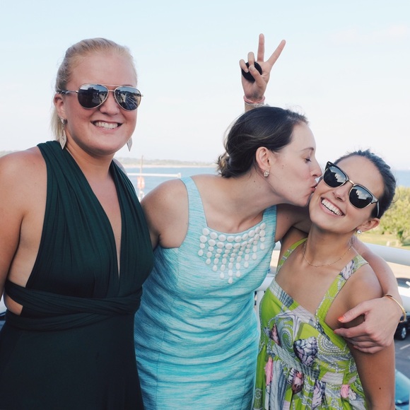 Meet your Posher, Nina - Picture 1 of 1